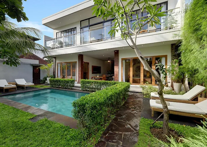 Villa 6br Oasis With 2 Private Pools Seminyak