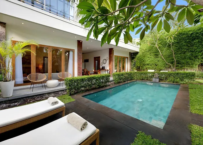 Villa 6br Oasis With 2 Private Pools *